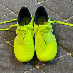 Kids Nike Soccer cleats sz 10C